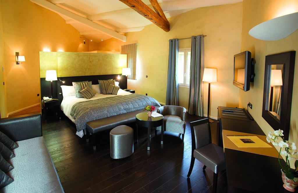 Hotel & Restaurants - Maison Chabran Pont-de-lʼIsère Esterno foto